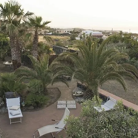 Ilha Preta * Pantelleria