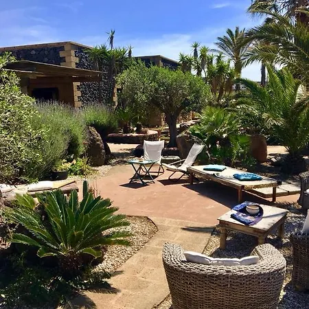 Ilha Preta * Pantelleria